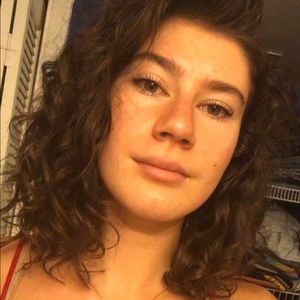 Meet your Posher, Isabella